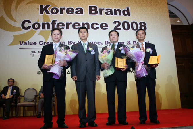 2008 대한민국 명품' 조사 브랜드명품 '아파트부문' 선정 섬네일 이미지